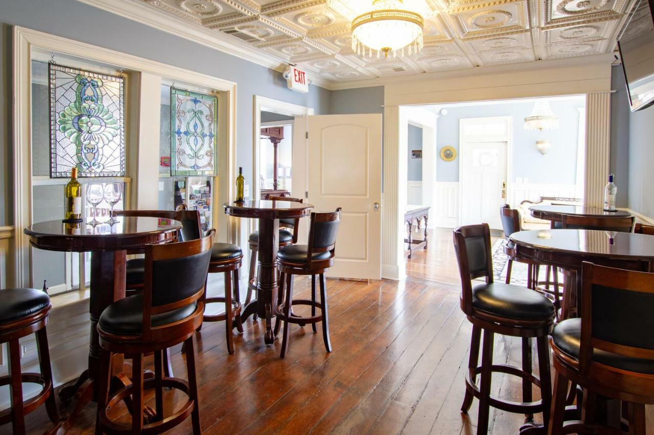The Dahlonega Square Hotel & Villas Exterior foto